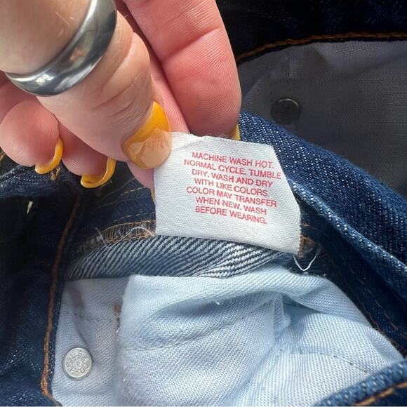 Vintage Levi’s 505 Made in Canada 32x30 Regular Fit Straight Leg Jeans - Picture 7 of 13